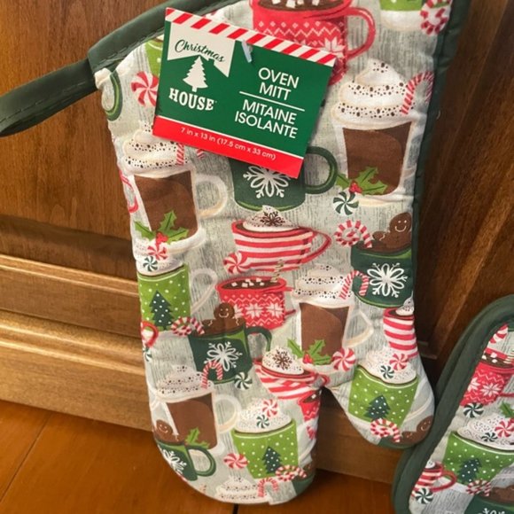 Christmas Coffee Mugs Oven Mitt and Pot Holders - Picture 3 of 6